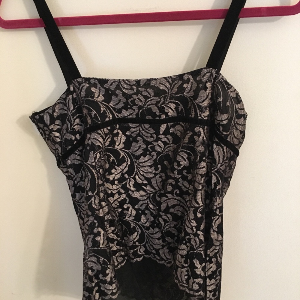 4. Ann Taylor LOFT lacy tank - Picture 5 of 5